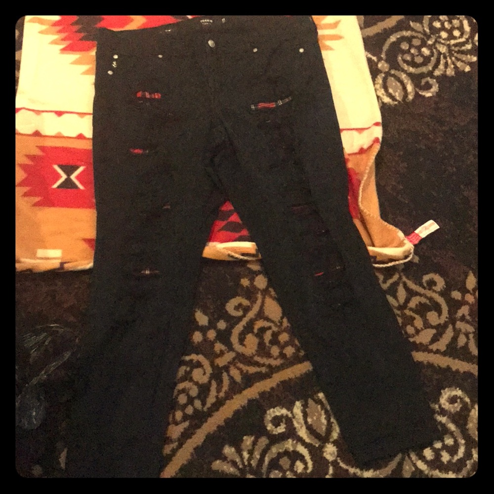 Edgy skinny jeans